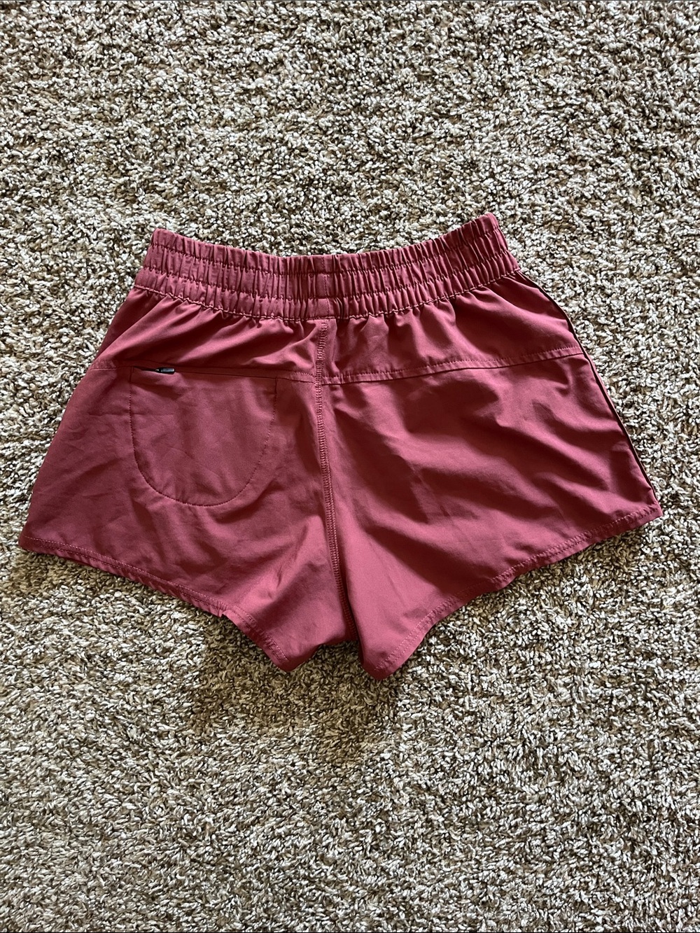 Vuori Shorts - Picture 3 of 3
